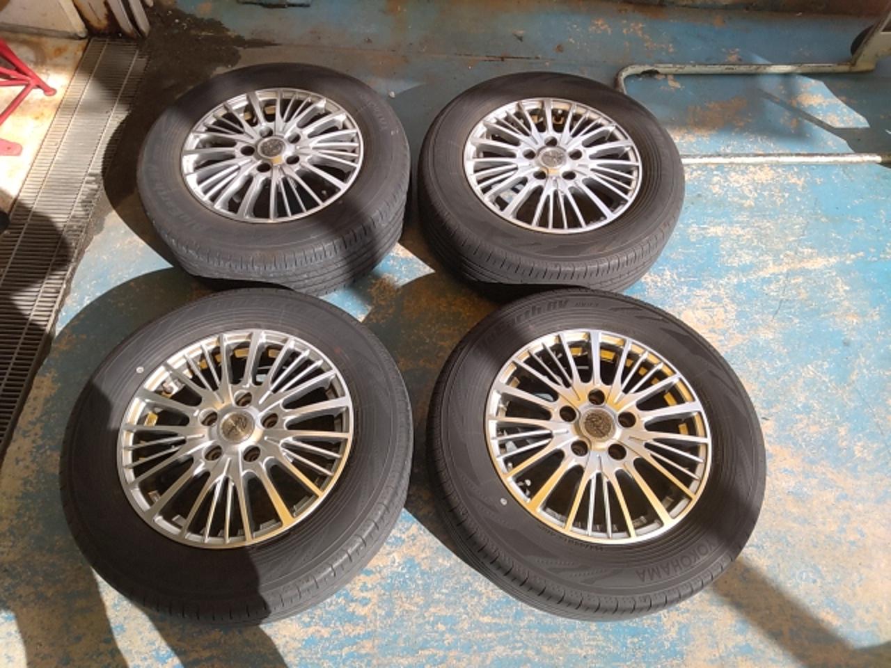 Venthandi Mesh wheel + YOKOHAMA BluEarth-RV RV03