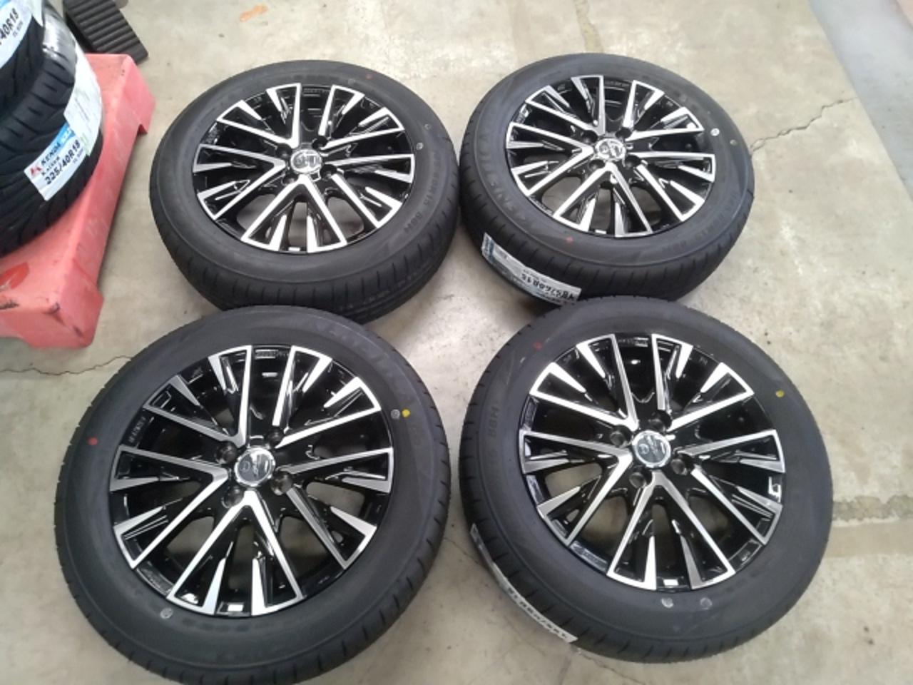 KYOHOSMACK Spoke wheels + KENDA KR 203 185 / 60R15 88H XL