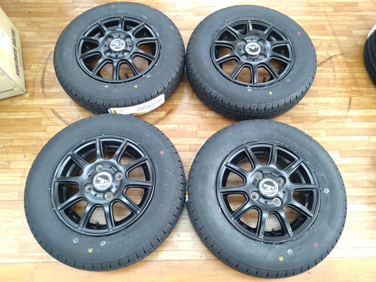 Mini trucks and mini vans!! BWT 541 + KENDA KR33