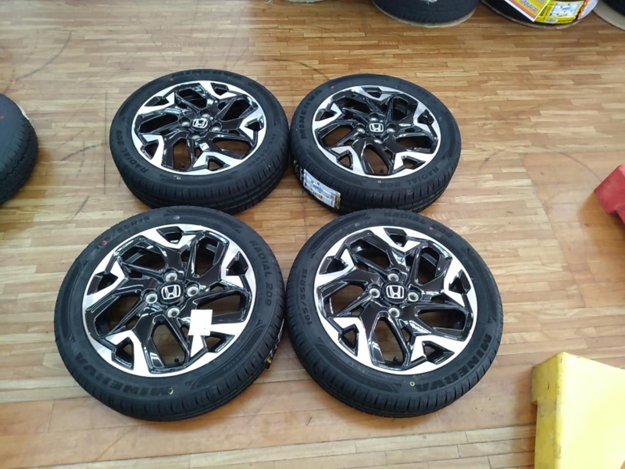For use with Honda vehicles, etc.! Honda genuine JF3/JF4 N-BOX Custom genuine wheels + MINERVA F209