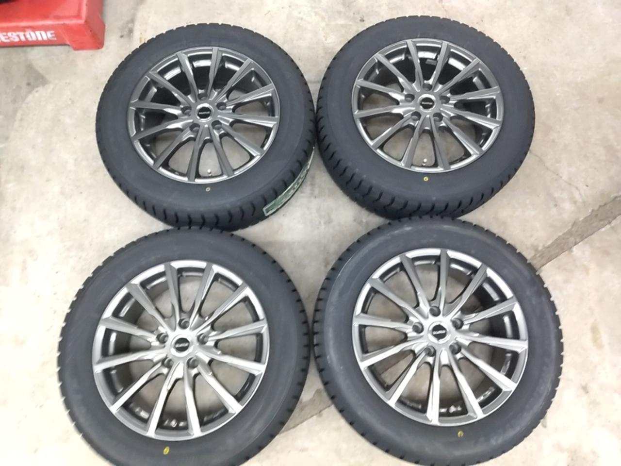 Brand new tires, 25 years old!! BRIDGESTONE BALMINUM AR12 + TOYO WINTER TRANPATH TX