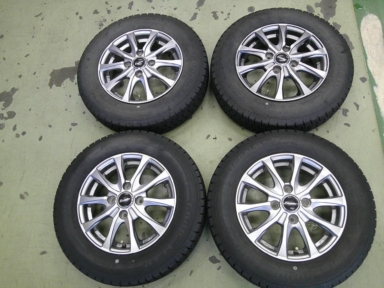 B warehouse GOODYEAR ICE NAVI 7 + HOT STUFF Exceeder E07