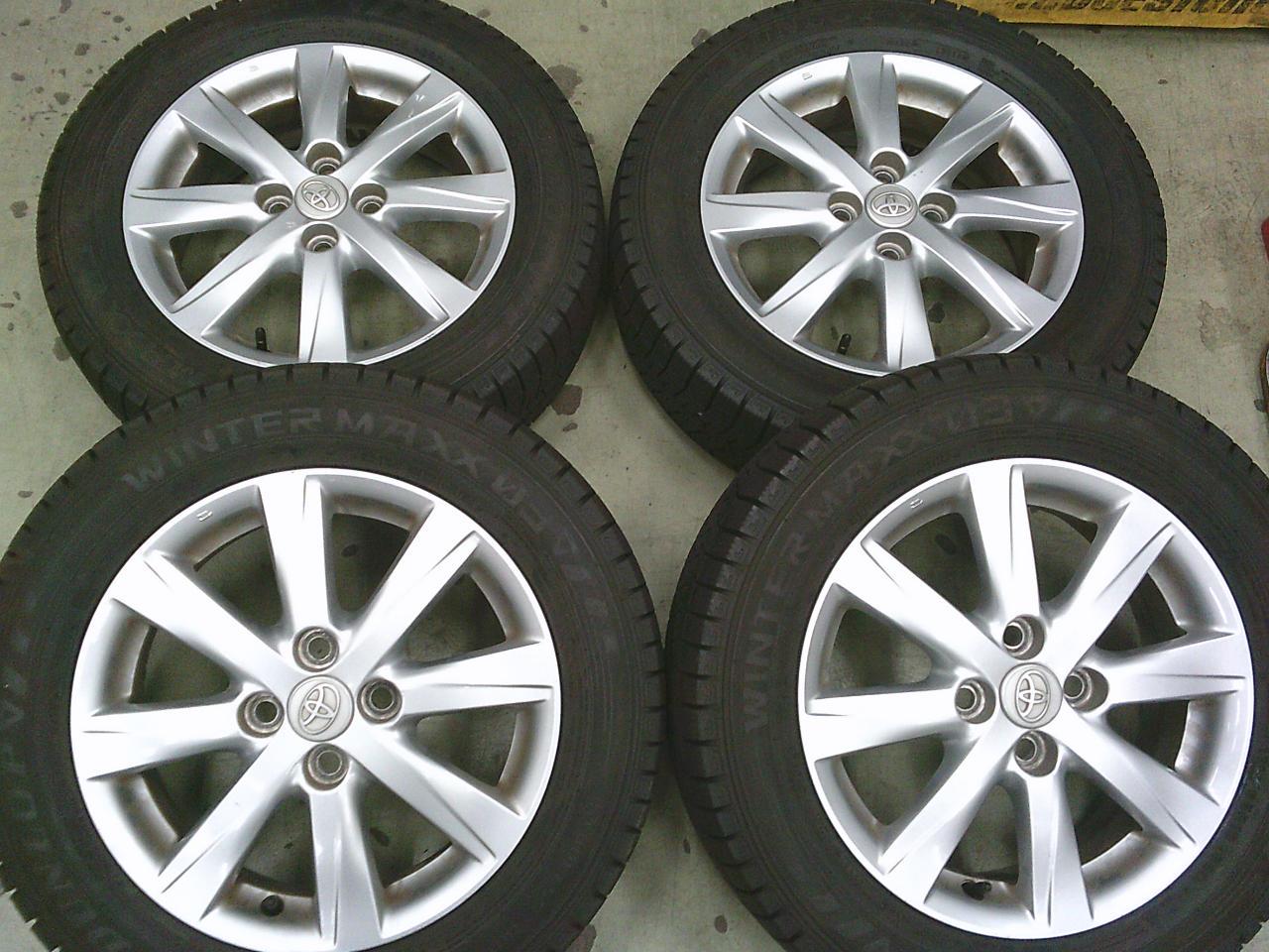 DUNLOP WINTERMAXX WM03 + Toyota Aqua original wheel