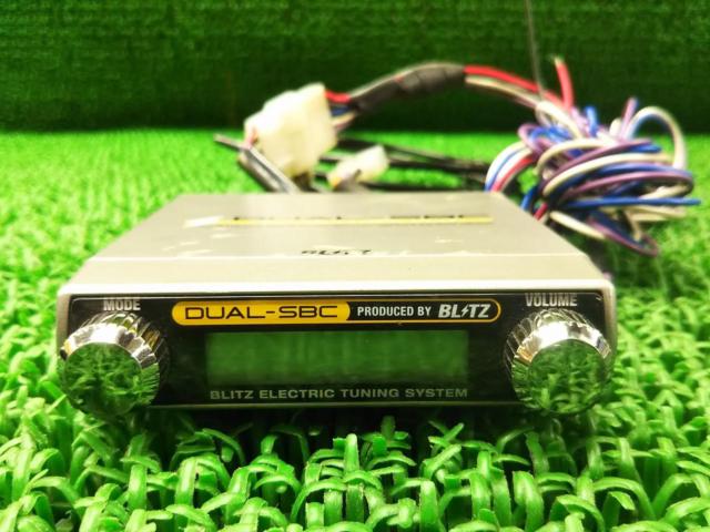 BLITZ DUAL-SBC ブーストコントローラー