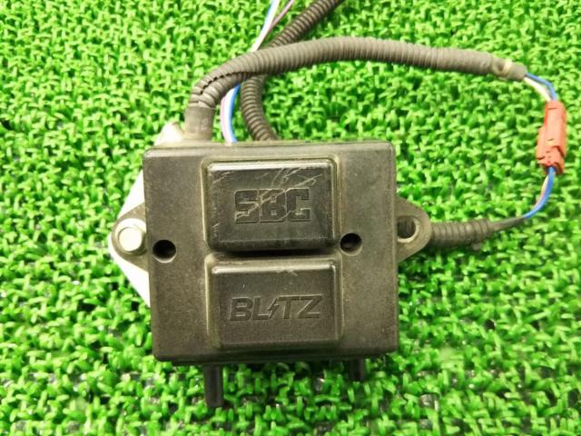 BLITZ DUAL-SBC ブーストコントローラー