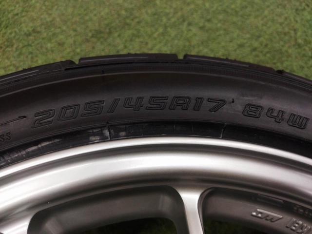 [114.3-5H] 【人気☆タイヤラベル付きセット!】 PerformanceLine PF01 + DUNLOP DIREZZA DZ102 205/45R17 2026年モデル