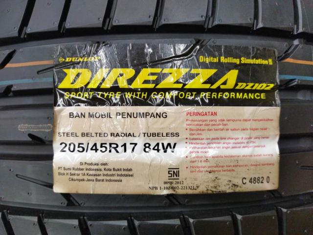 [114.3-5H] 【人気☆タイヤラベル付きセット!】 PerformanceLine PF01 + DUNLOP DIREZZA DZ102 205/45R17 2026年モデル