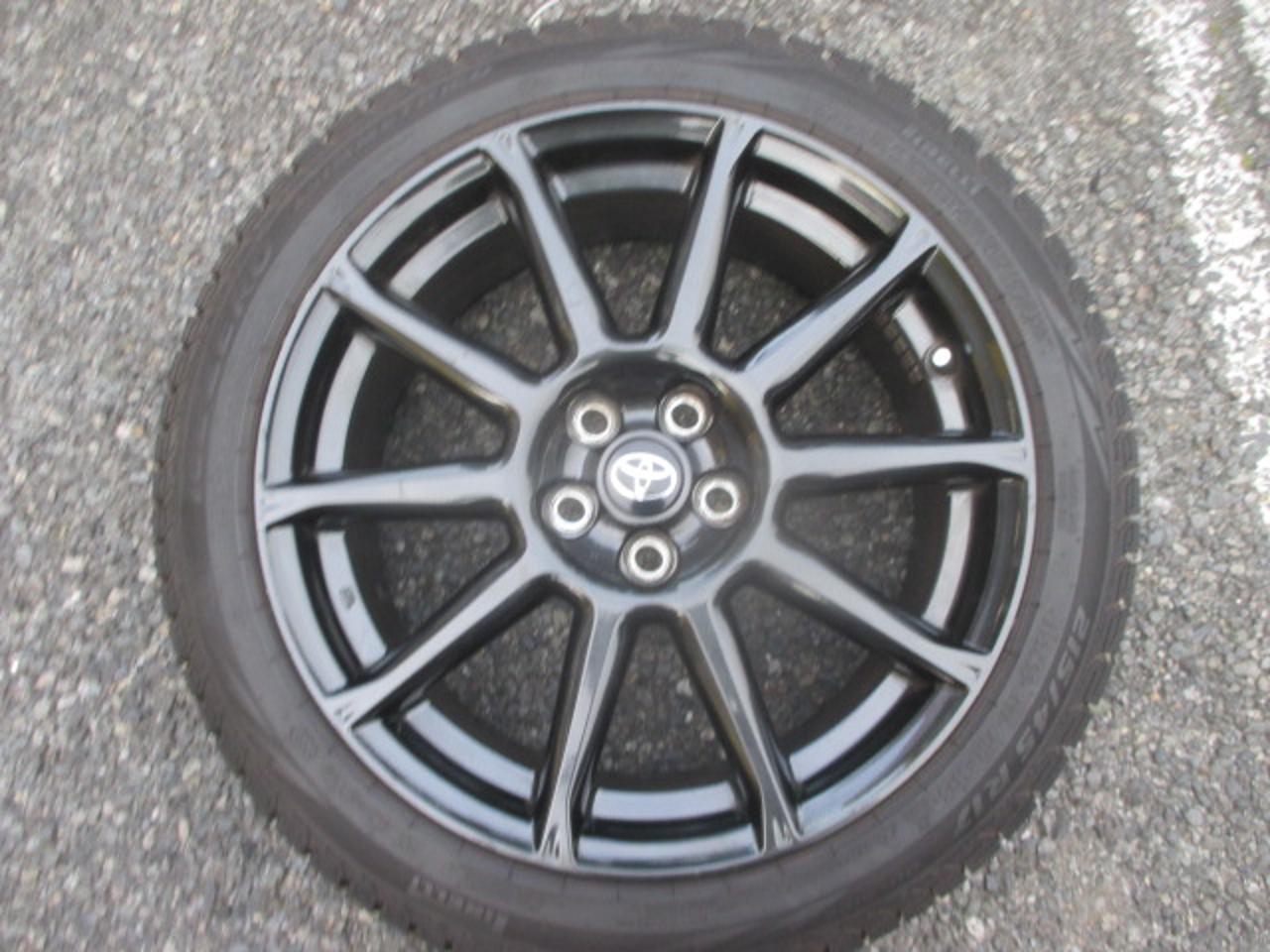 Toyota original 86 / ZN6 Late version GT-Limted Original wheel + PIRELLI ICE ZERO ASINNETRICO