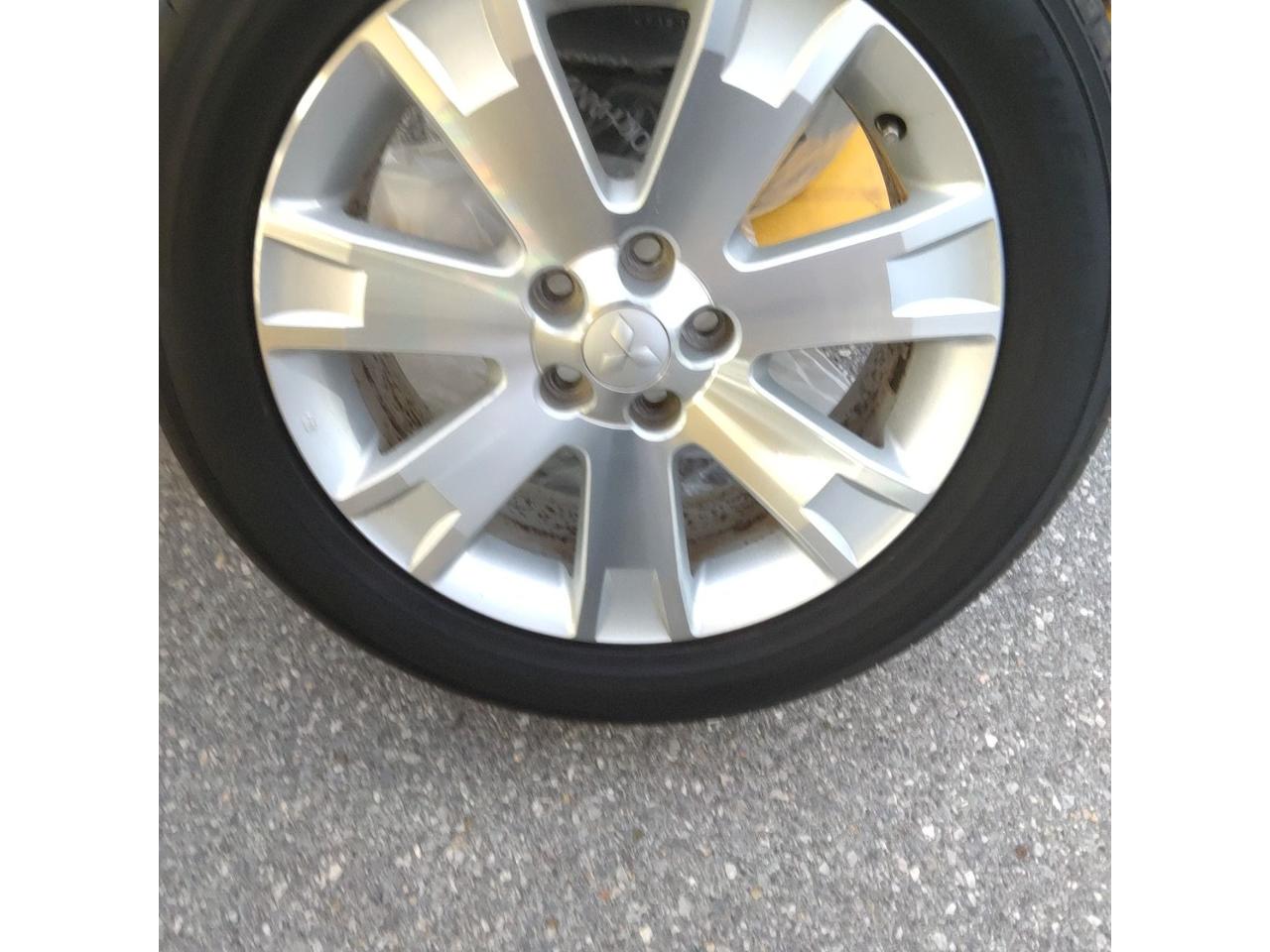 Genuine Mitsubishi Delica alloy wheels + YOKOHAMA BluEarth-XT