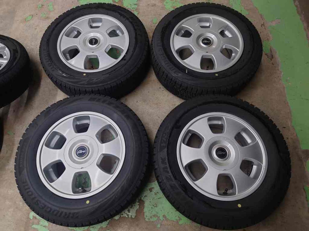 BRIDGESTONE GIRO SK6 + BRIDGESTONE BLIZZAK VRX2 175 / 70R14 4 pieces set