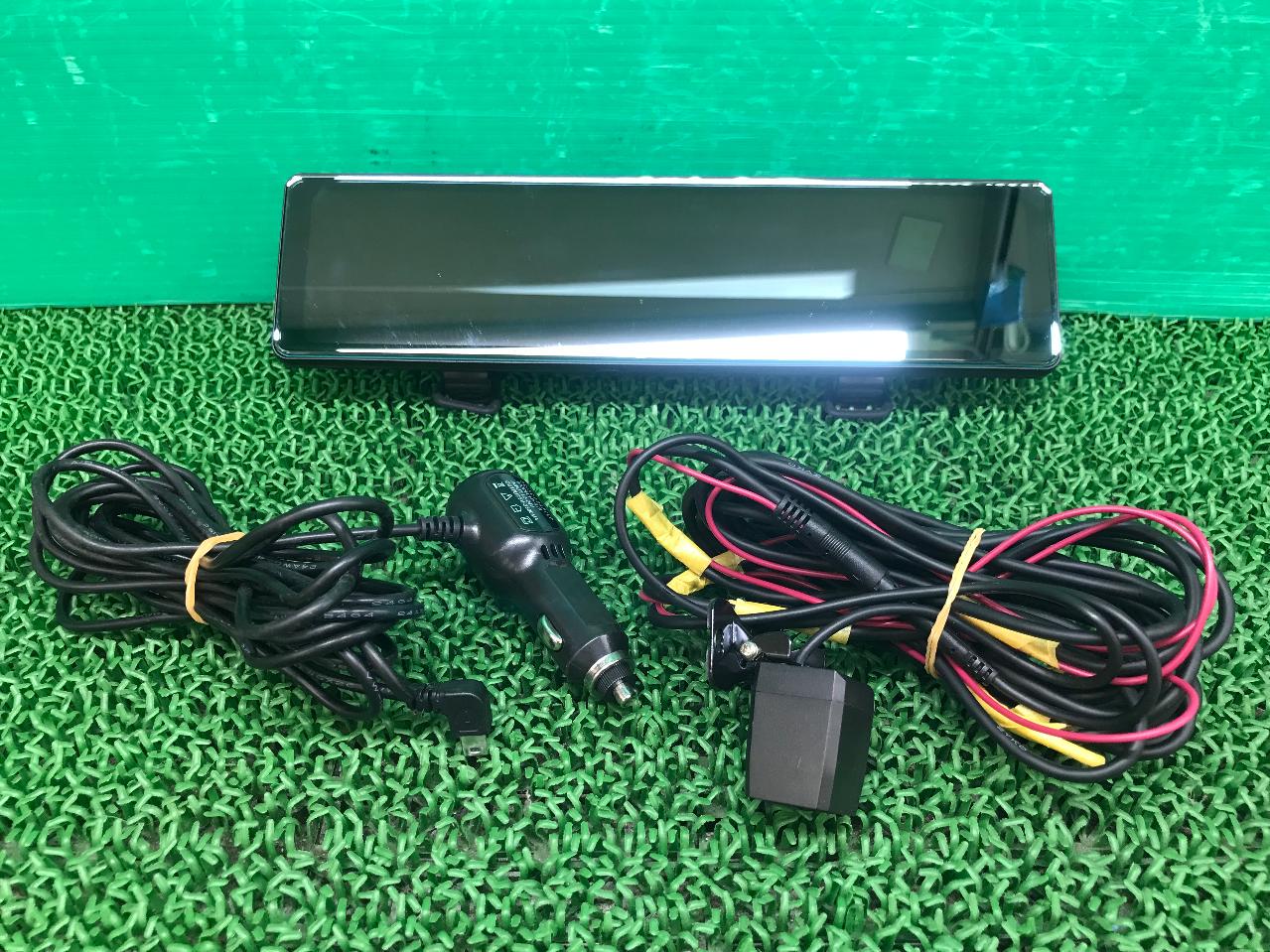 KQQ
Mirror type drive recorder