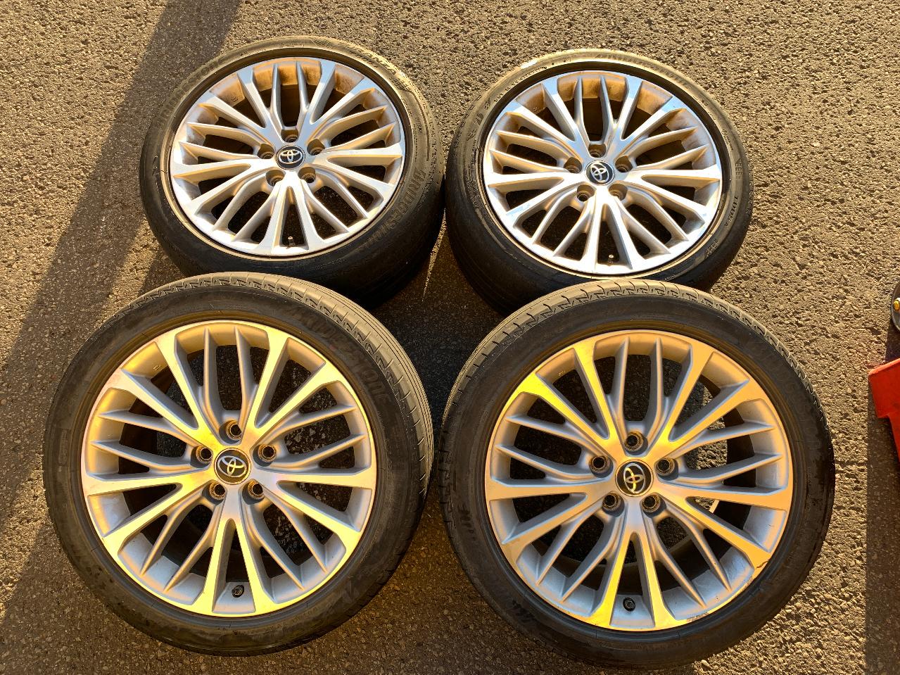 Toyota 70 Series Camry Genuine Wheels