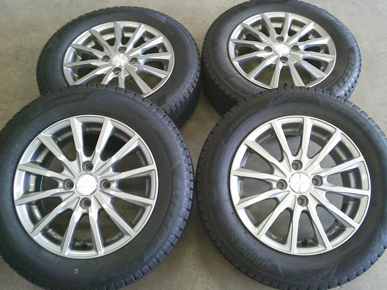 BRIDGESTONE BLIZZAK VRX3+AUTOBACS SEVEN LEBEN BL1