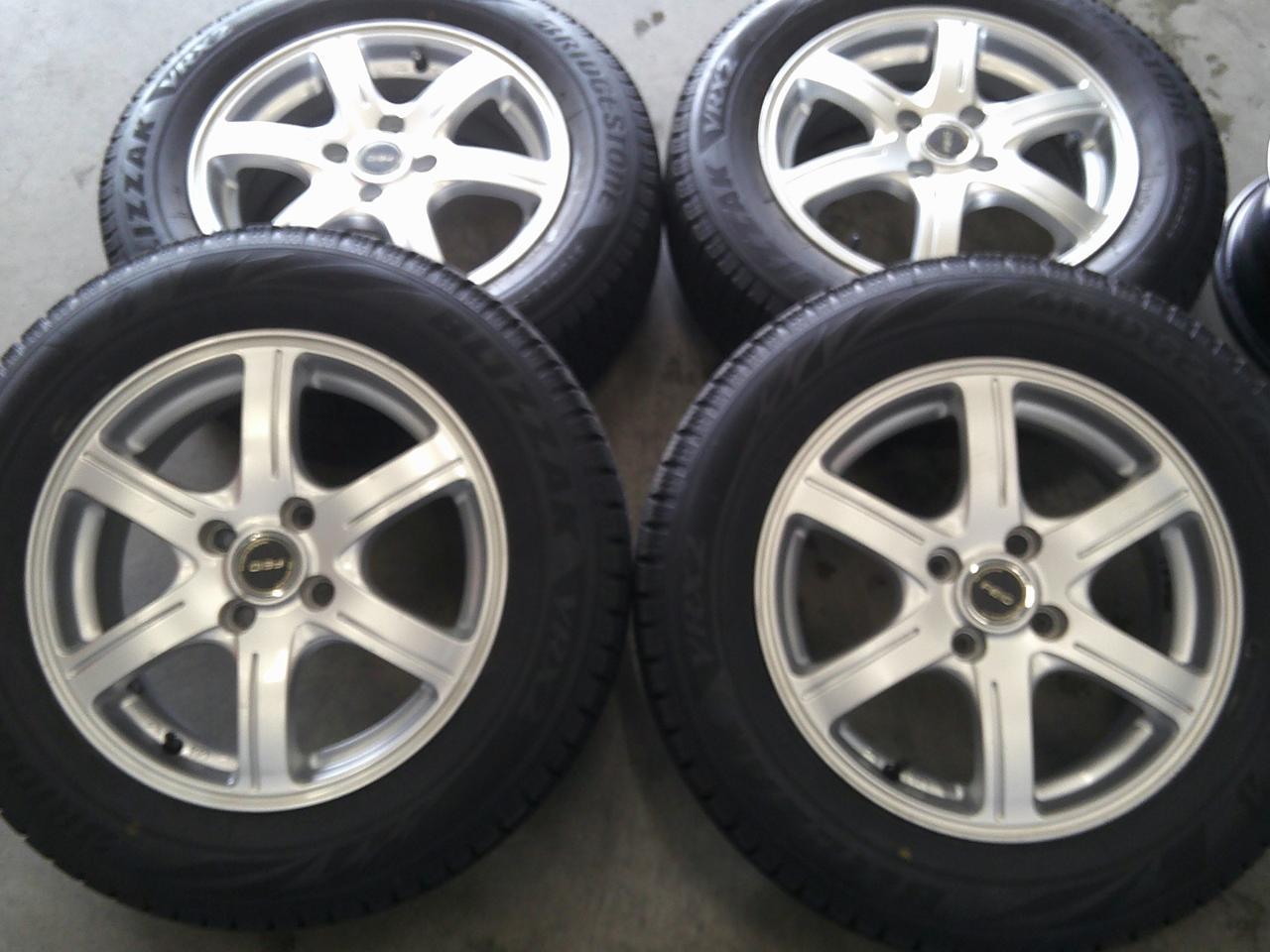 BRIDGESTONE BLIZZAK VRX2 + FEID Spoke wheels