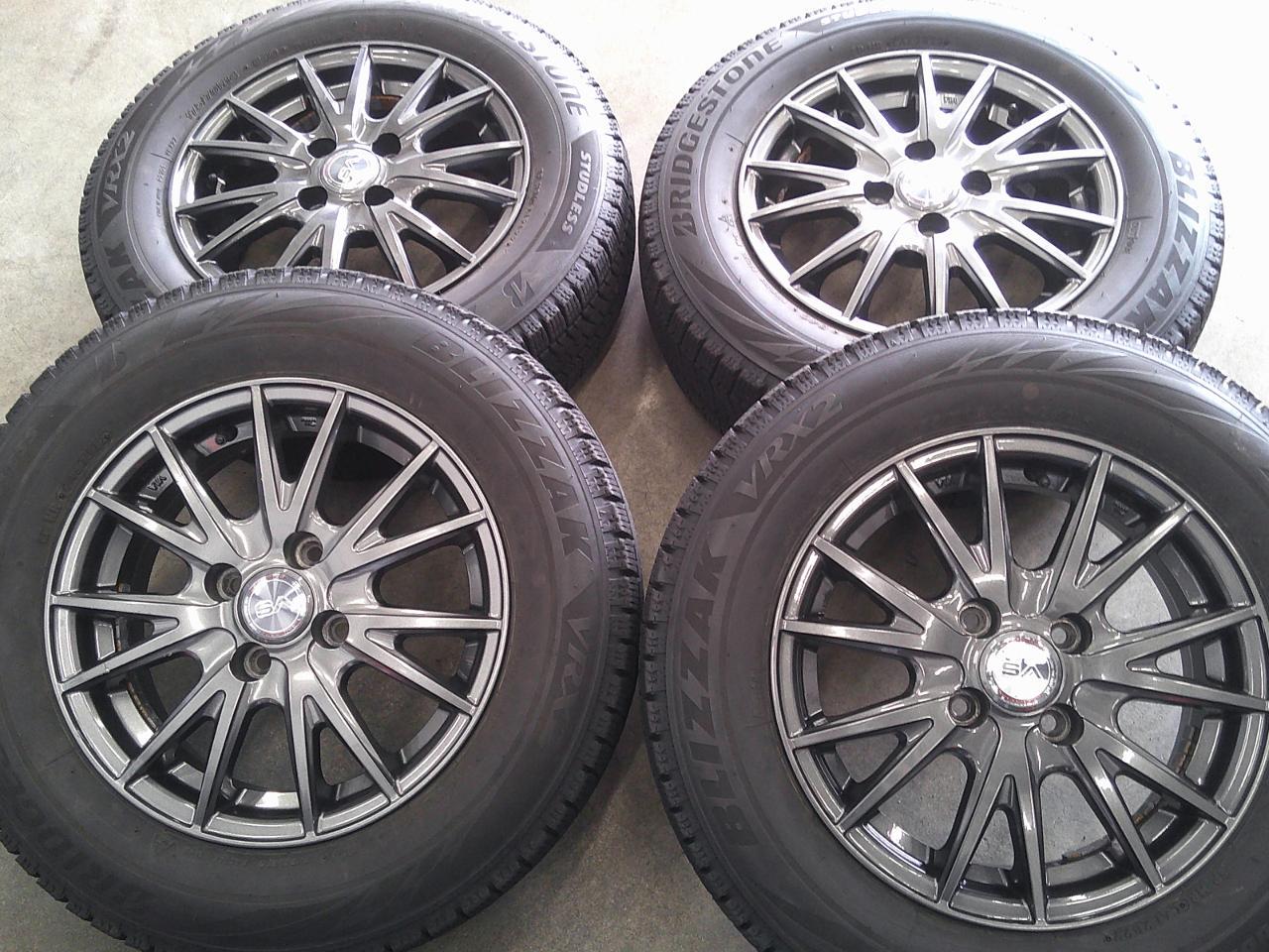 BRIDGESTONE BLIZZAK VRX2 + weds VELVA SPORT