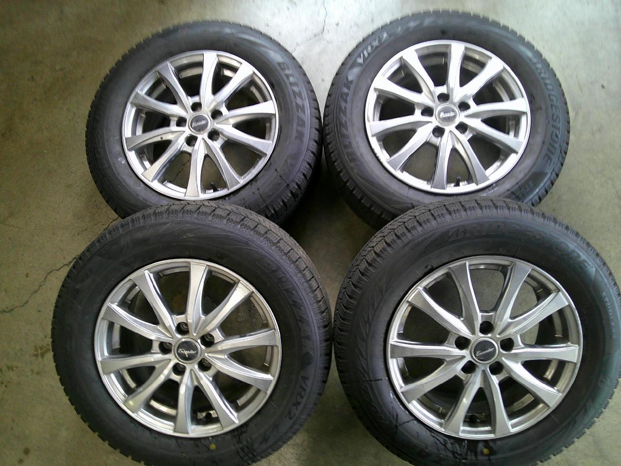 BRIDGESTONE BLIZZAK VRX2 + HOT STUFF Exceeder E07