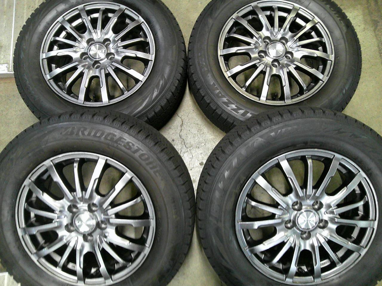 BRIDGESTONE BLIZZAK VRX2 + AUTOBACS SEVEN LEBEN DS5