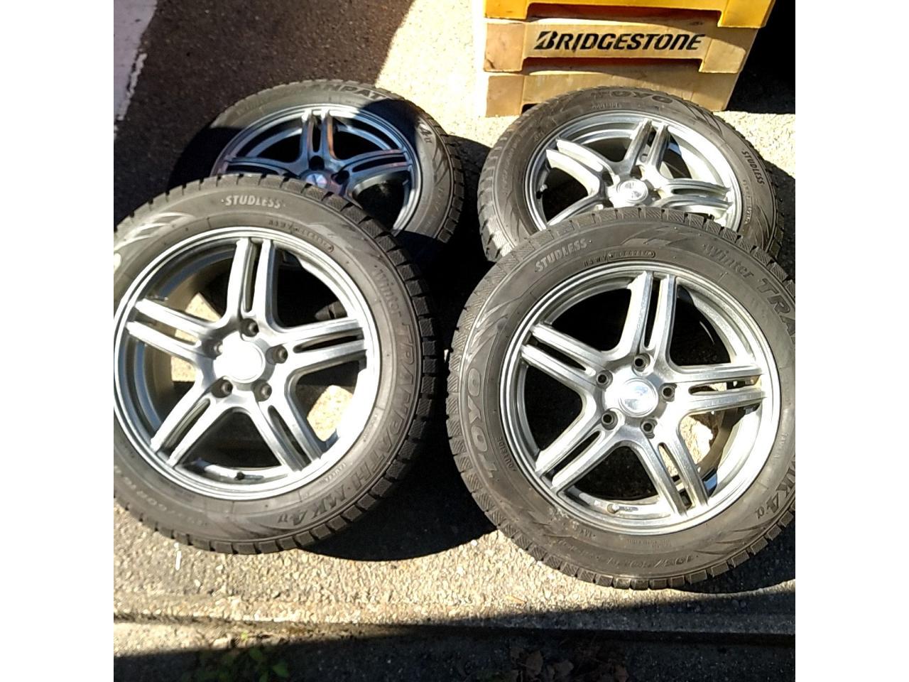 This product is for wheels only. STUFF WAREN Twin 5-spoke wheel
