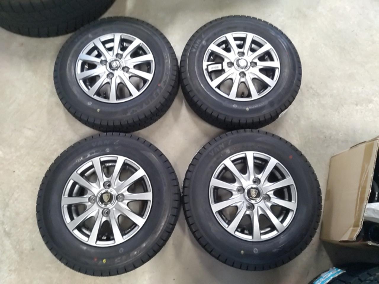 MARUKA SERVICE MANARAY SPORT Spoke wheels + KENDA ICETEC VAN'Z WR01