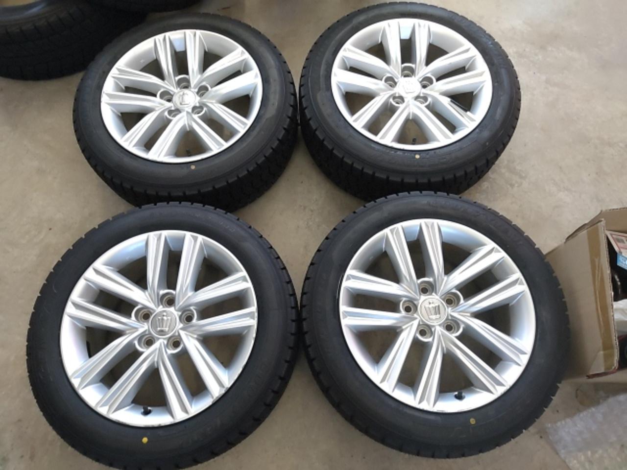 Brand new studless tires included! Genuine Toyota parts 210 Crown athlete early period original + GOODYEAR ICE NAVI 7