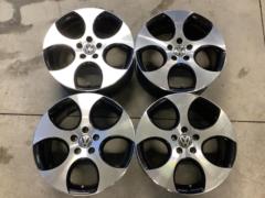 Volkswagen
Golf 6
GTI original wheel