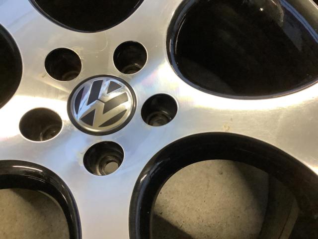 Volkswagen
Golf 6
GTI original wheel