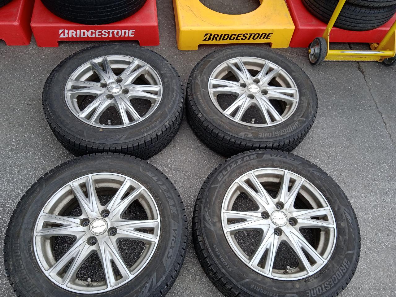 HOT STUFF Exceeder + BRIDGESTONE VRX3 175 / 65R15