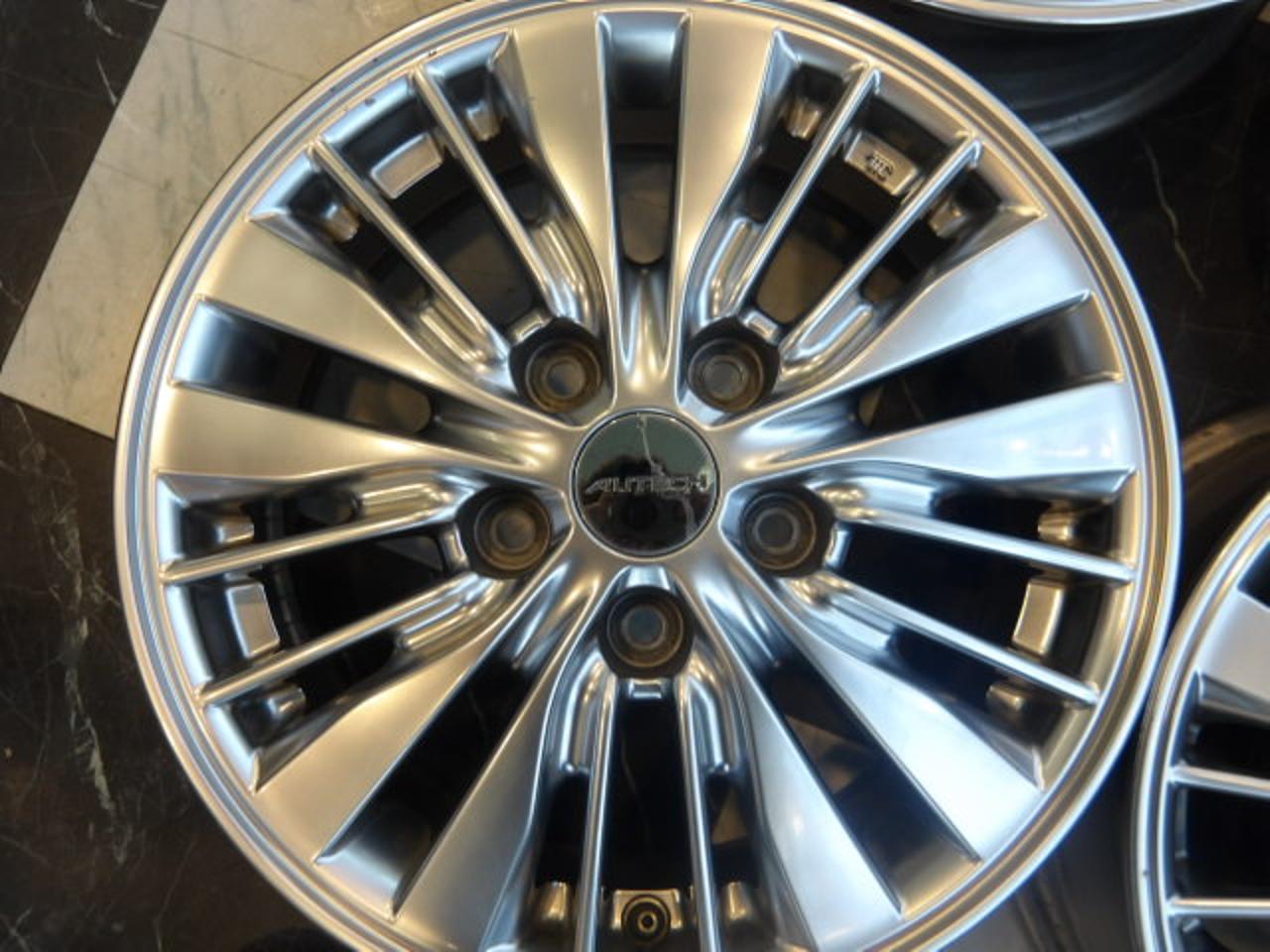 Nissan original OP AUTECH Wheels C27 Serena