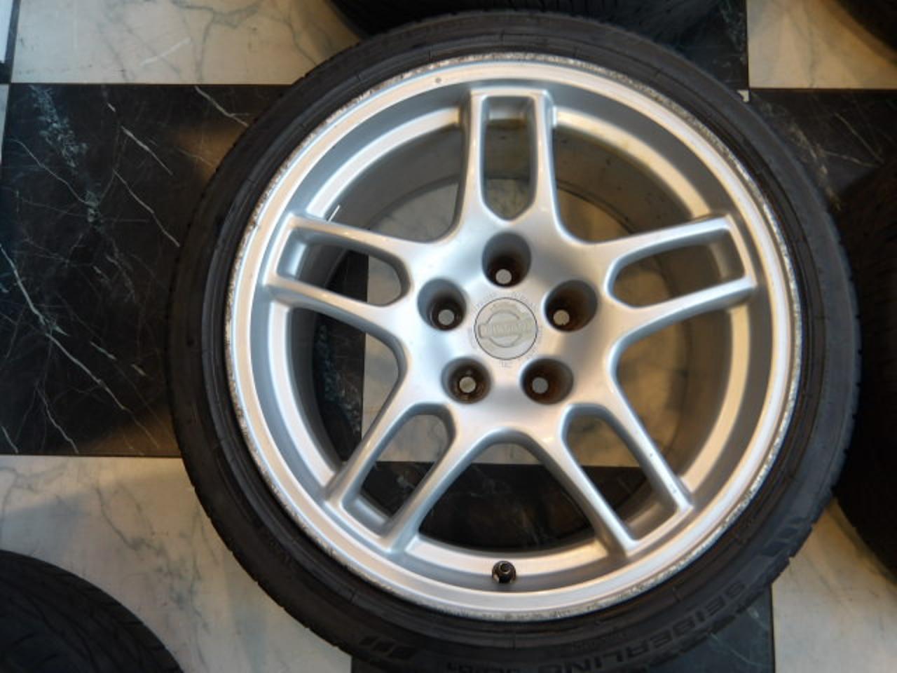Nissan original Nissan original NISSAN Skyline GT-R / BCNR33 Original wheel + SEIBERLING SL 201