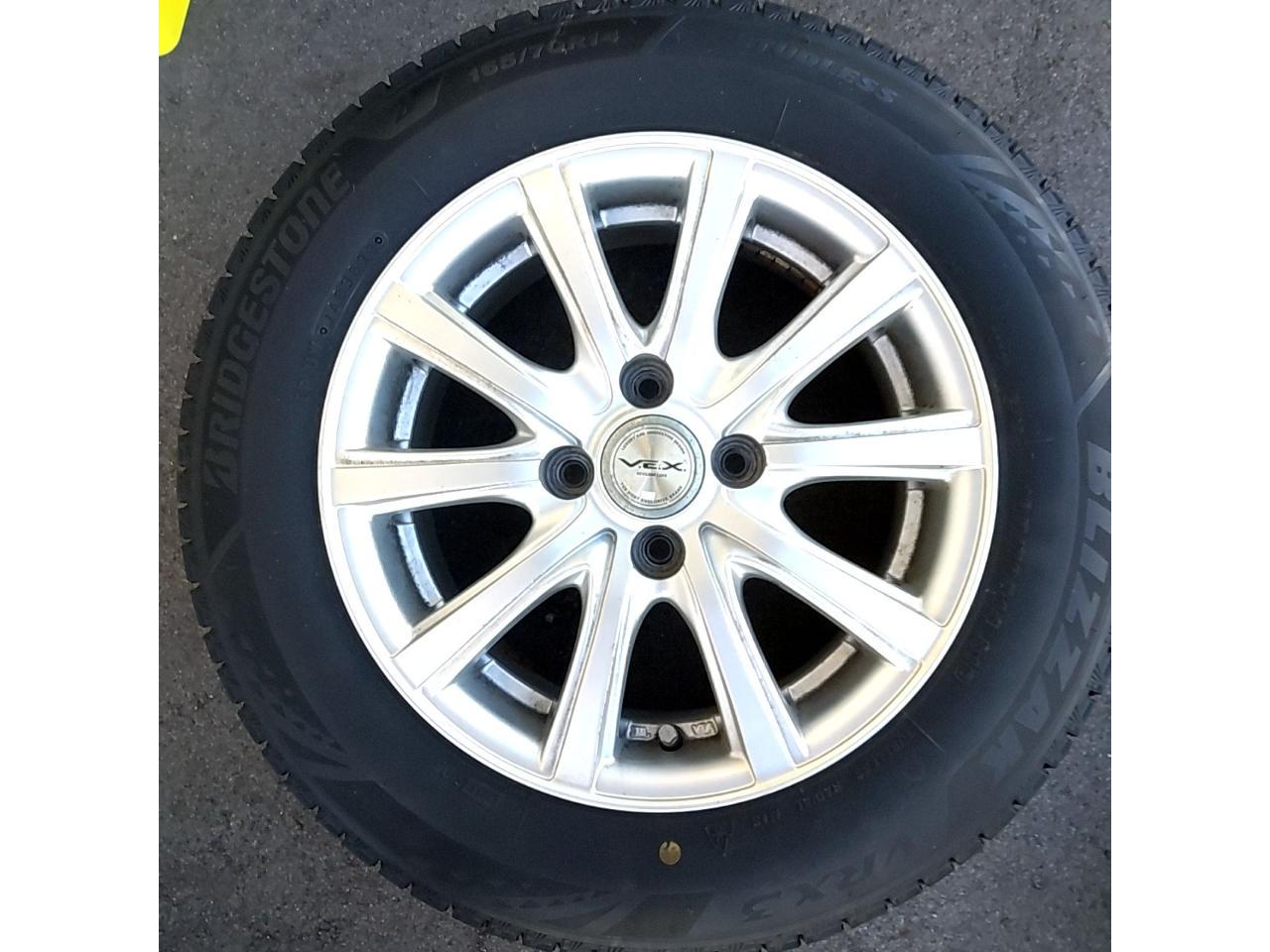 INTER MILANOVE Wheels + BRIDGESTONE BLIZZAK VRX3 165 / 70R14