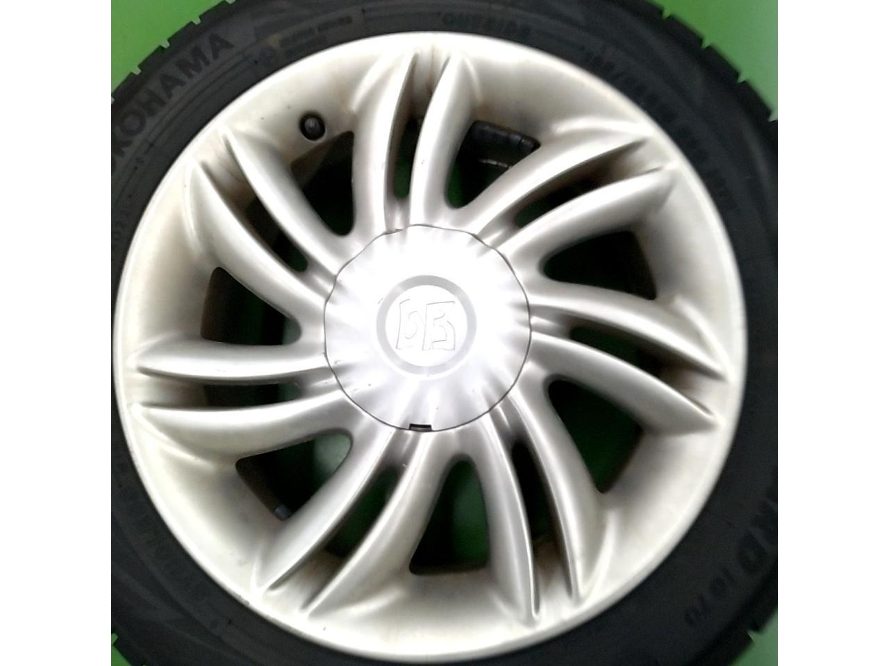 *This product includes wheels only. Genuine Toyota bB/NCP30 series wheels.