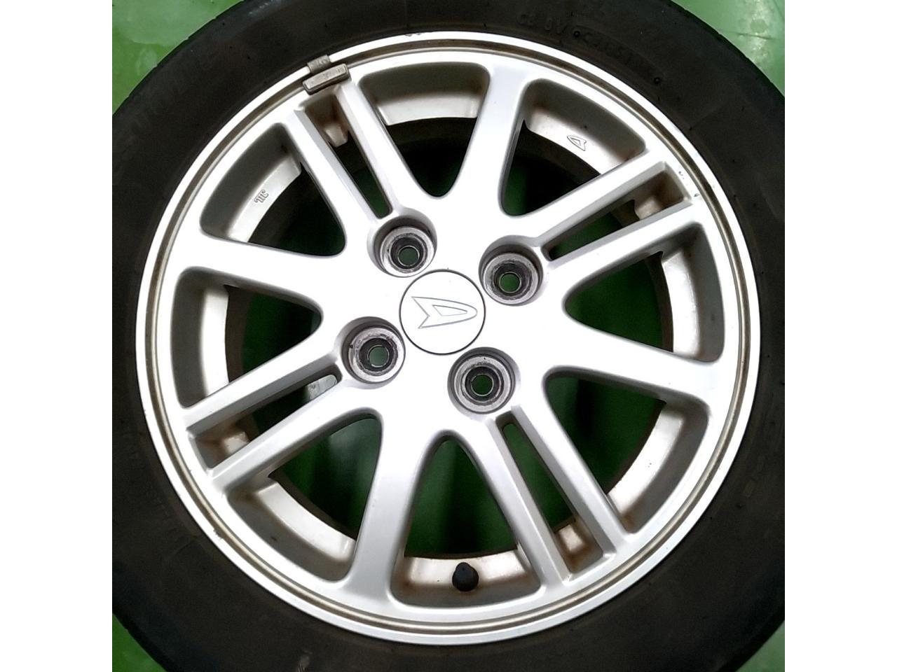 *This product includes wheels only. Genuine Daihatsu Move Custom/L175 wheels.