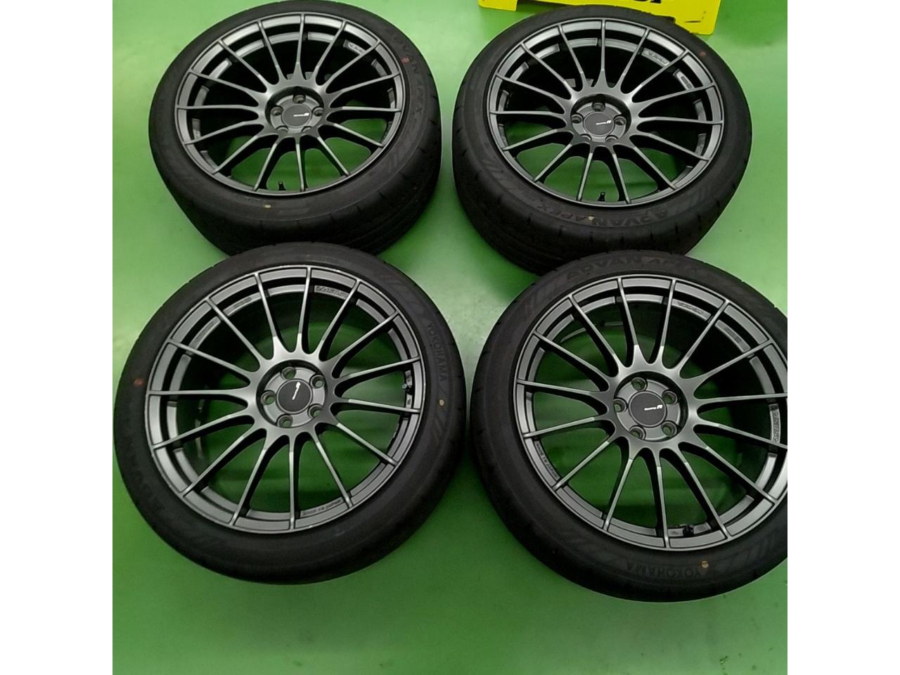 ENKEIRacing Revolution RS05RR + YOKOHAMA ADVAN APEX V601 235 / 40R18