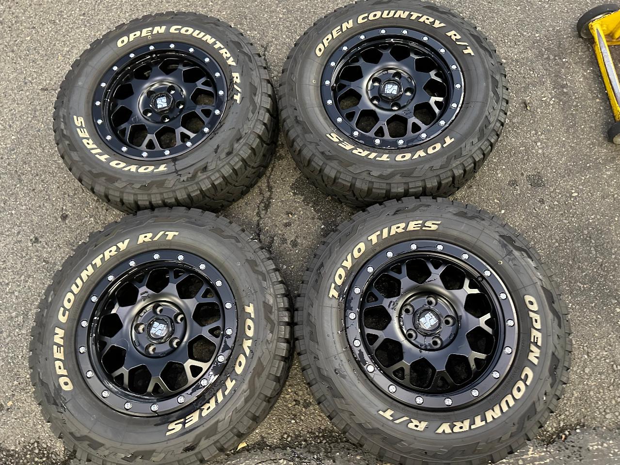 MLJ MLJ XTREME-J + TOYO OPEN COUNTRY R / T