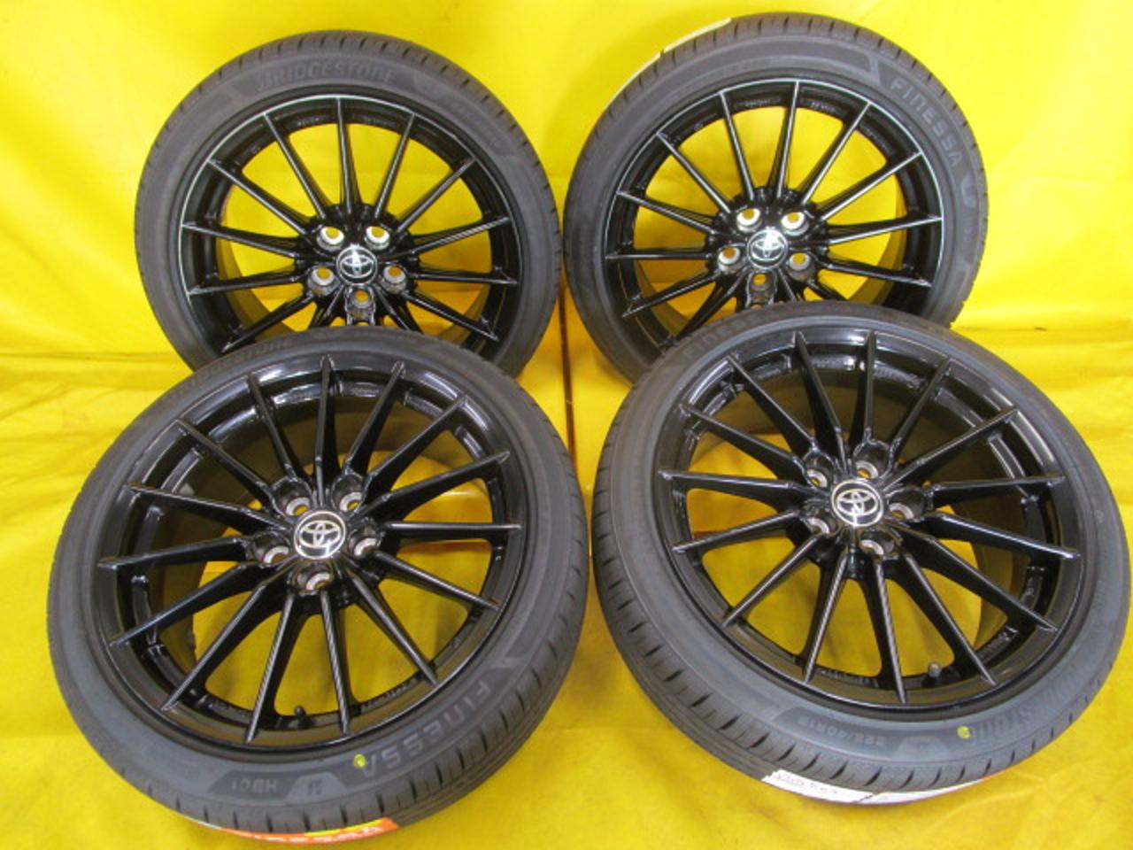 Comes with brand new tires!! TOYOTA GR Yaris/RZ grade Genuine ENKEI made wheel + BRIDGESTONE FINESSA HB01