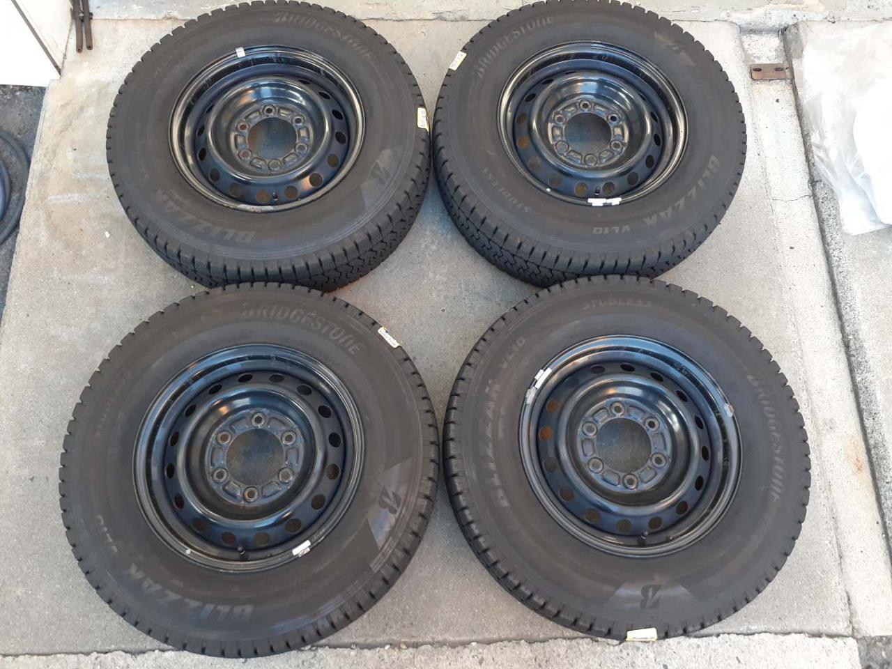 TOYOTA Hiace 200 series Genuine steel wheel + BRIDGESTONE BLIZZAK VL10 195 / 80R15 Made in 2022