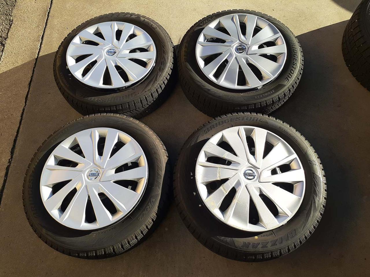 NISSAN Genuine steel + BRIDGESTONE BLIZZAK VRX2 155 / 65R14 Made in 2021