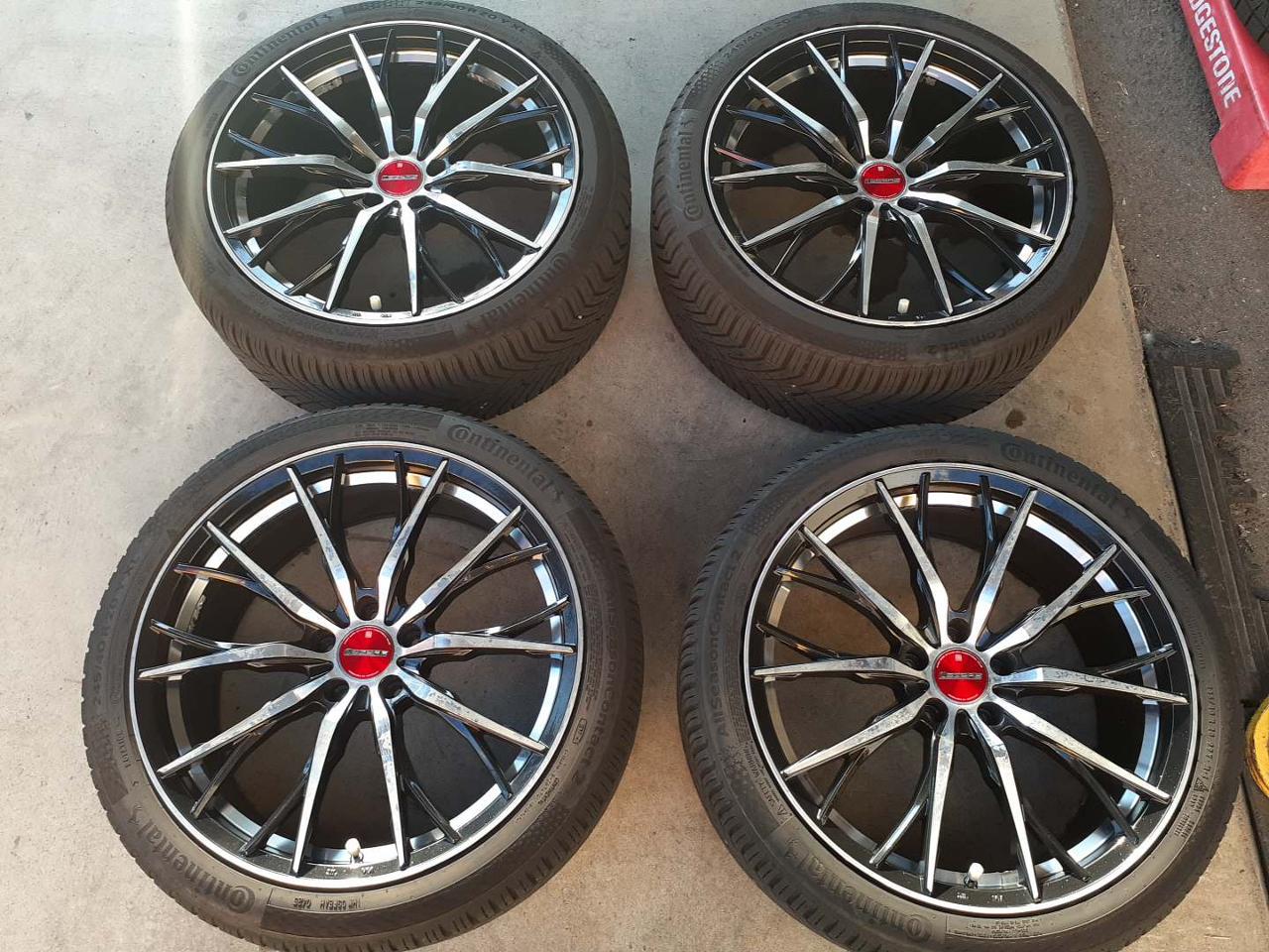 All seasons HOT SUTFF Stich LEGZAS FUHLER + Continental AllSeasonContact 2 245 / 40R20 Made in 2025
