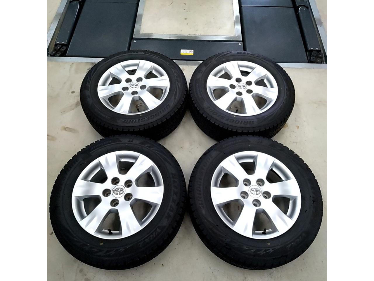 Toyota genuine Mark Xzio original wheel + BRIDGESTONE BLIZZAK VRX2 215 / 60R16