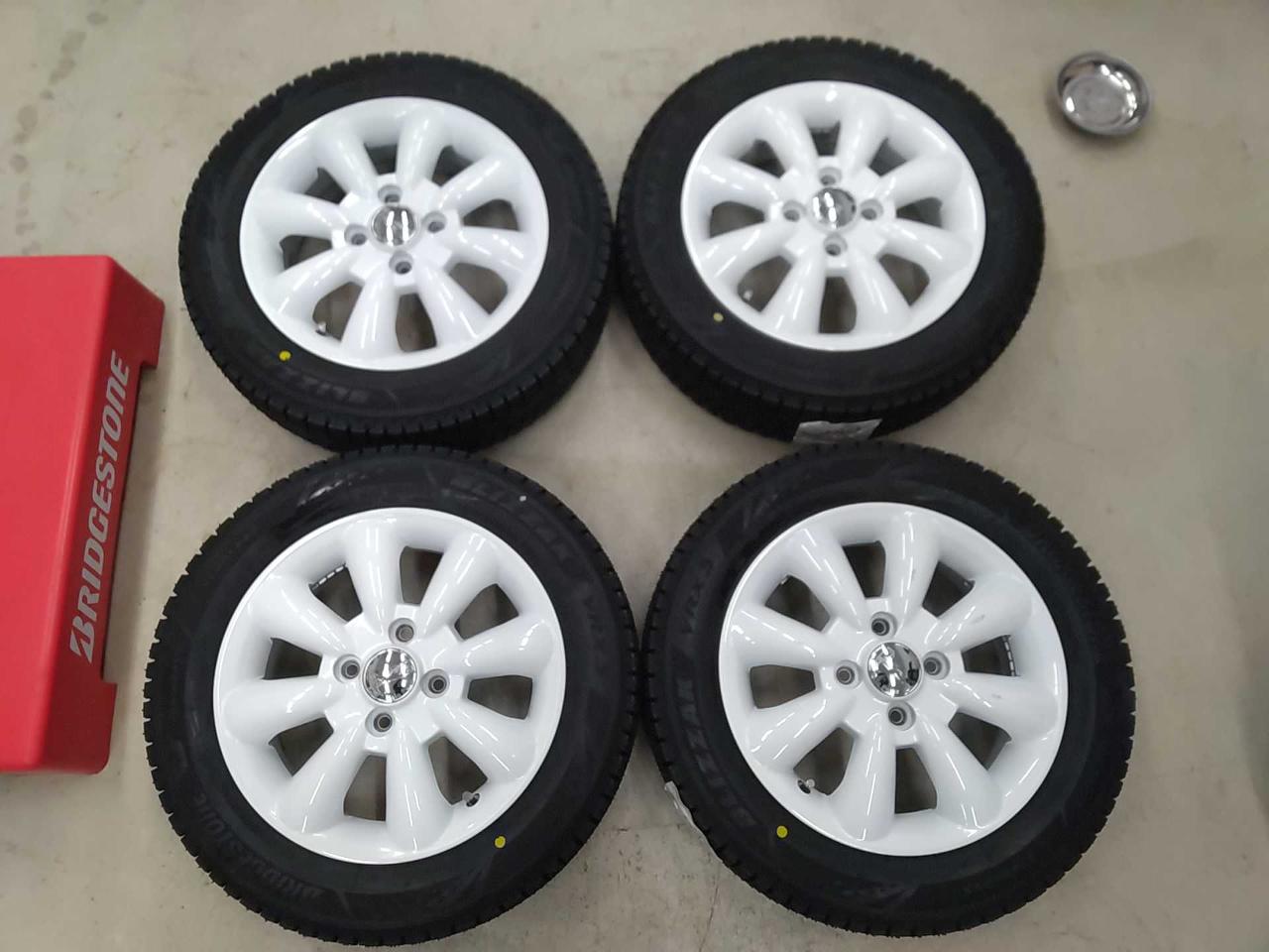 New tires and used wheel set HOT STUFF LaLa Palm KC-8 white + BRIDGESTONE BLIZZAK VRX3