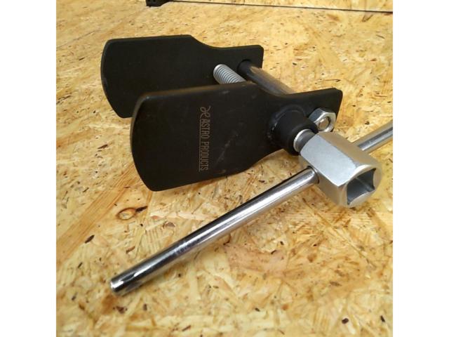 ASTRO
PRODUCTS Disc Brake Piston Tool
DT211
