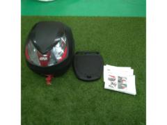 GIVI E250N2D WILDCAT モノロックケース(トップケース･リアボックス) スモークレンズ仕様 ブラック 25L