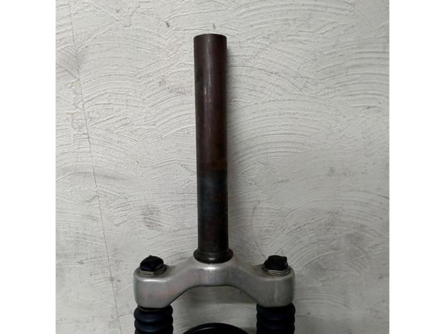 コラム190mm/エンド幅100mm/26インチ RockShox JUDY V/カンチブレーキ用サスペンションフォーク