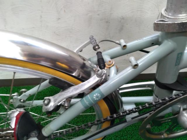 DAHON BOARDWALK D7 20×1.5インチ 外装7段変速 折りたたみ自転車 グリーン