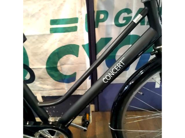 サイクルスポット CONCERT 27x1-3/8 外装6段変速 シティサイクル ブラック 適応身長:150cm～