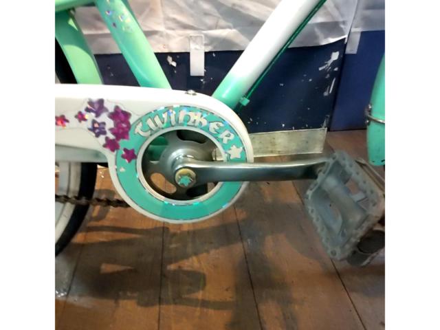 メーカー不明 TWINKER 24x1-3/8 シングルギア キッズ自転車 ホワイト×グリーン