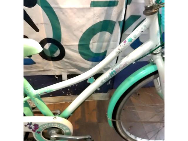 メーカー不明 TWINKER 24x1-3/8 シングルギア キッズ自転車 ホワイト×グリーン