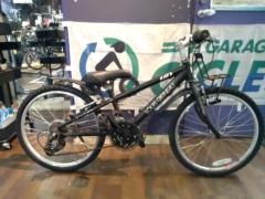LOUIS GARNEAU J22 22x1.75 3x6S キッズ自転車 ブラック