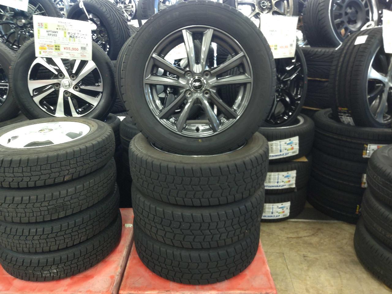 weds NIRVANA NV + GOODYEAR ICE NAVI 7 175 / 65R15 84Q