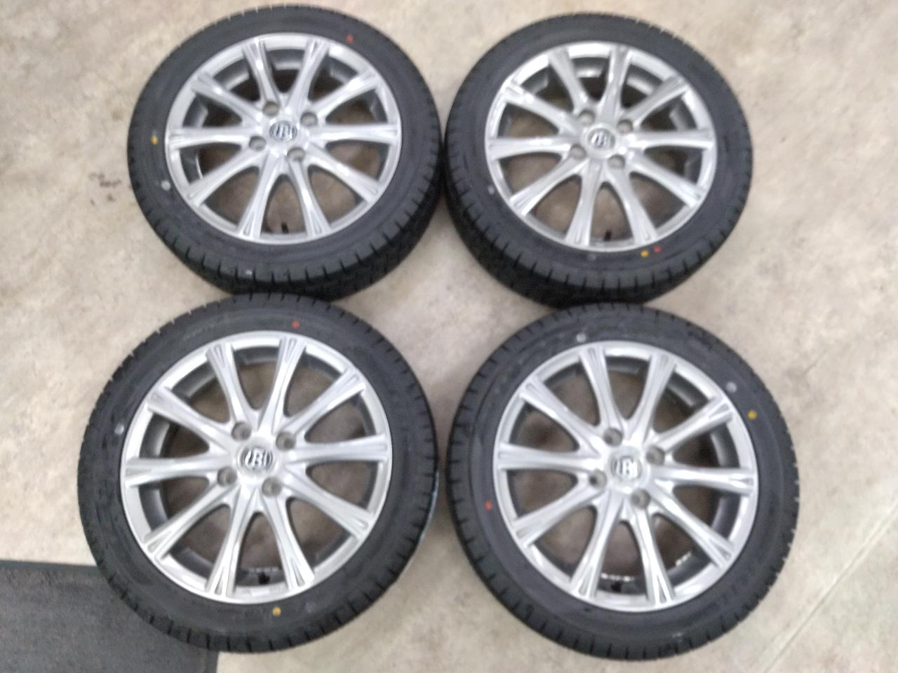 Lehrmeister with brand new studded tires BRANDLE-LINE AVERSA-10 + KENDA KR36